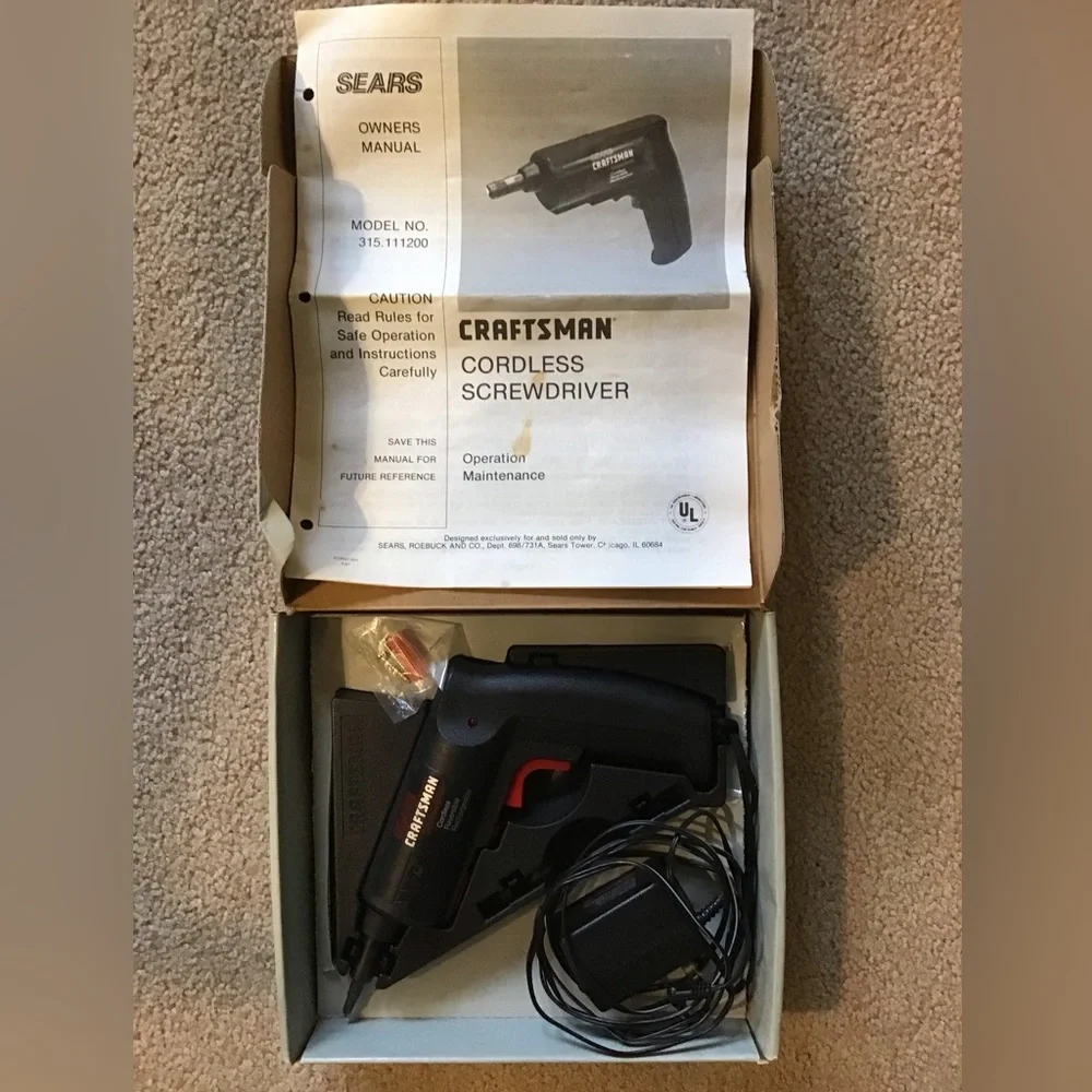 Craftsman Cordless Screwdriver. - Picture 2 of 5